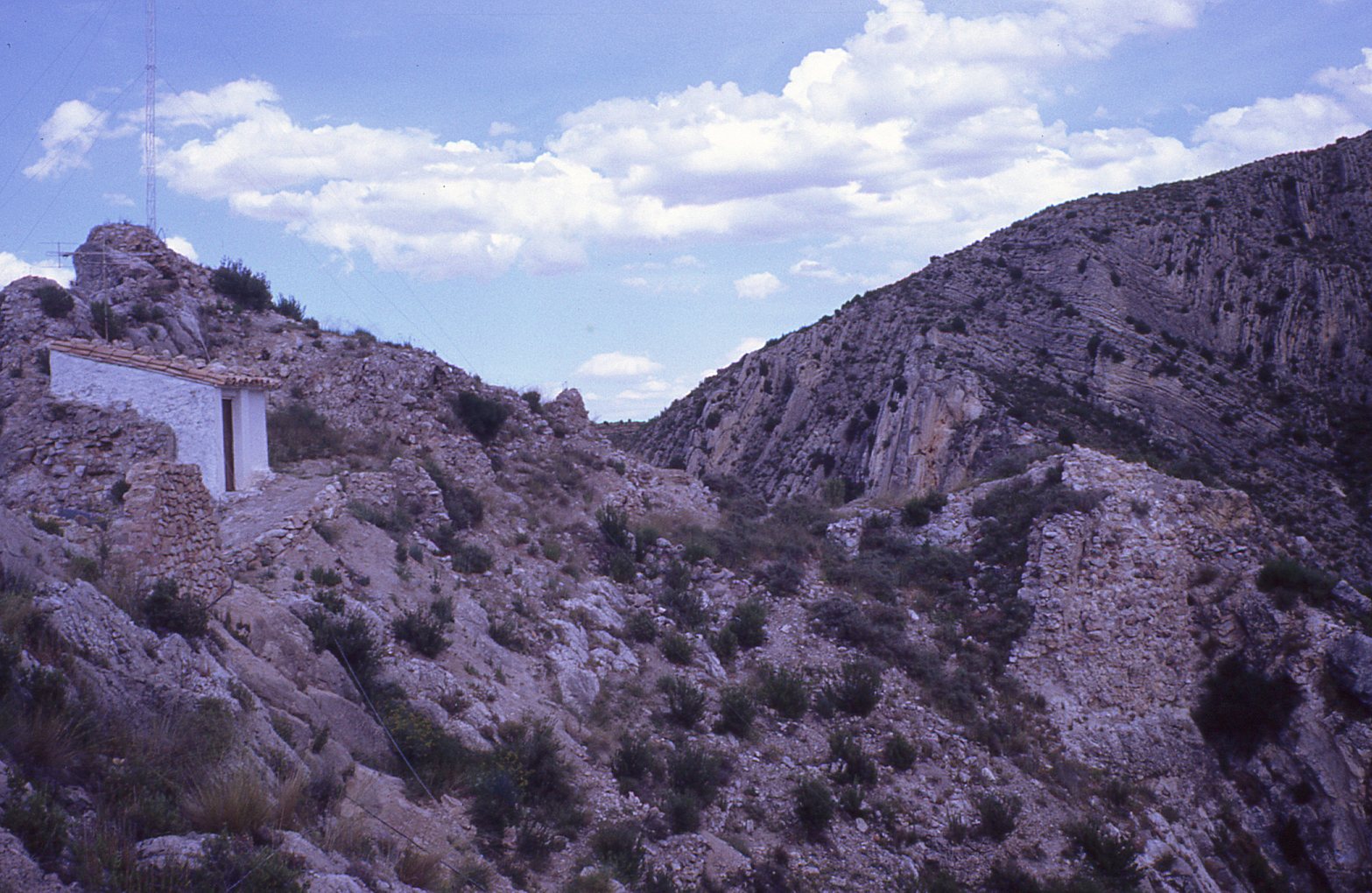 Alcaine, Castillo de Asociación española de amigos de los Castillos